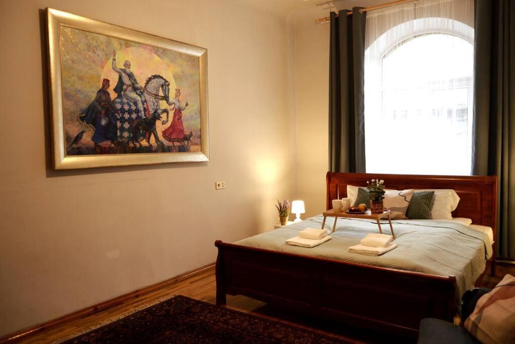 Unique Spacious Classic 3 Bedroom Midtown Apartment ! Billiard Room ! รีกา ภายนอก รูปภาพ
