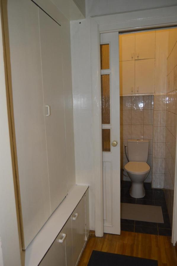 Unique Spacious Classic 3 Bedroom Midtown Apartment ! Billiard Room ! รีกา ภายนอก รูปภาพ